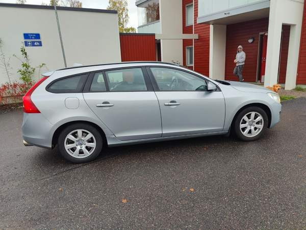 Volvo V60 Järvenpää - valokuva 7