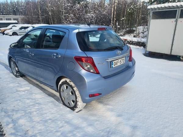 Toyota Yaris Pirkkala - valokuva 3