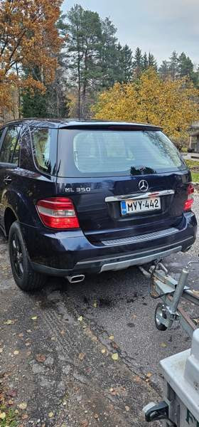 Mercedes-Benz ML Glebychevo - valokuva 1