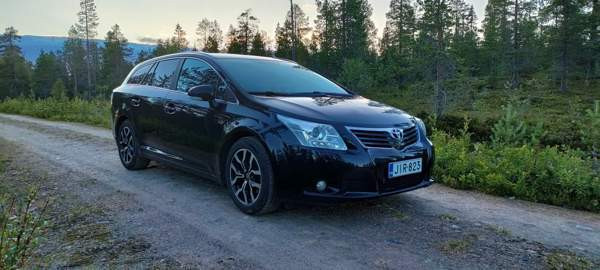 Toyota Avensis Oulu - valokuva 8