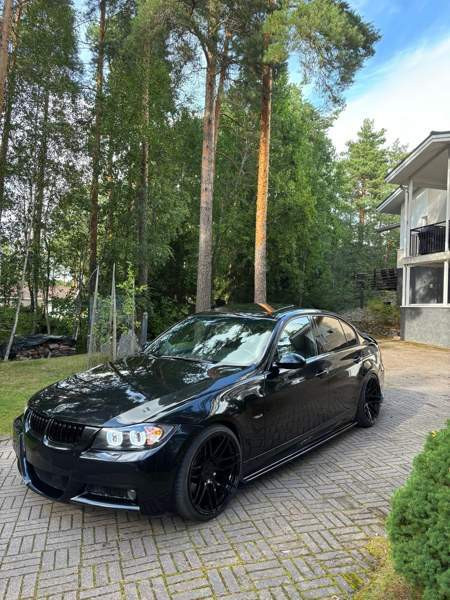 BMW 330 Raisio - valokuva 1