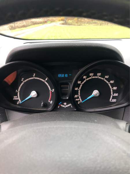 Ford Transit Courier Tammela - изображение 7