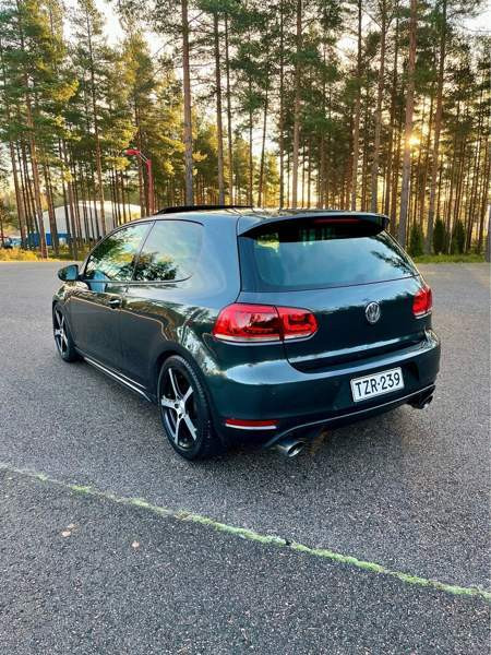 Volkswagen Golf Raasepori - valokuva 6