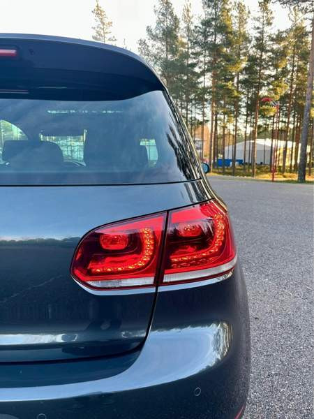Volkswagen Golf Raasepori - valokuva 8