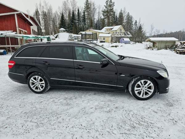 Mercedes-Benz E Maentsaelae - photo 6