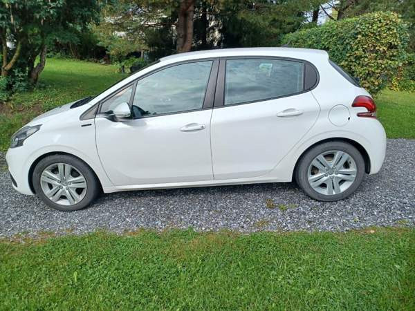 Peugeot 208 Pirkkala - изображение 1