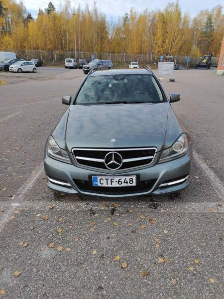 Mercedes-Benz C Nokia - valokuva 1
