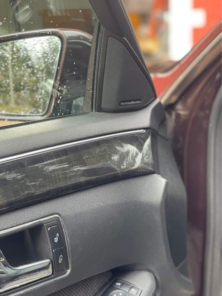 Mercedes-Benz E Pöytyä - valokuva 6