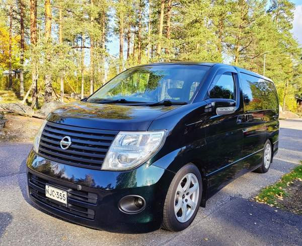 Nissan Elgrand Glebychevo - valokuva 3