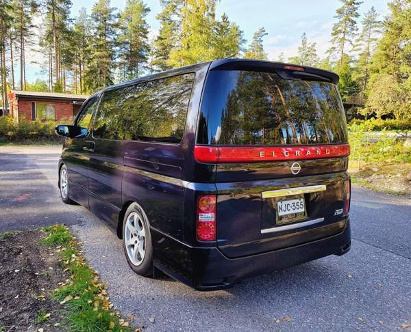 Nissan Elgrand Glebychevo - valokuva 4