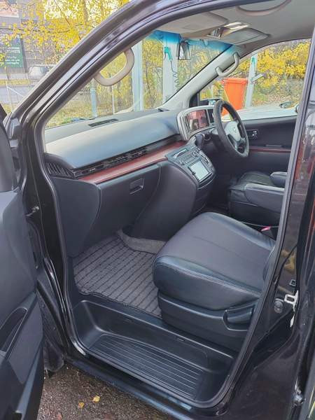 Nissan Elgrand Glebychevo - valokuva 8