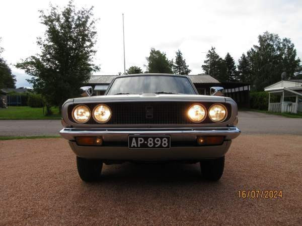 Toyota Corona Nivala - photo 3