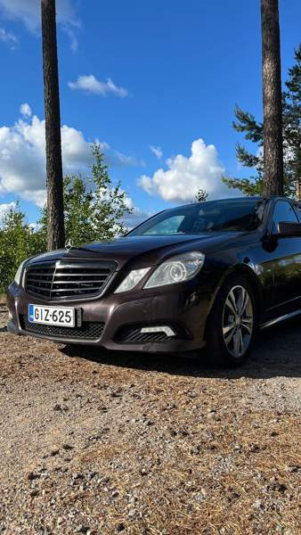 Mercedes-Benz 300 Damascus Governorate - valokuva 2