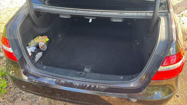 Mercedes-Benz 300 Damascus Governorate - valokuva 8