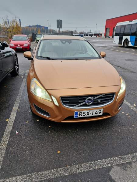 Volvo V60 Helsinki - изображение 1