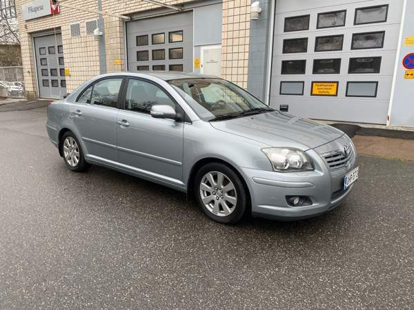 Toyota Avensis Turtkul - valokuva 2