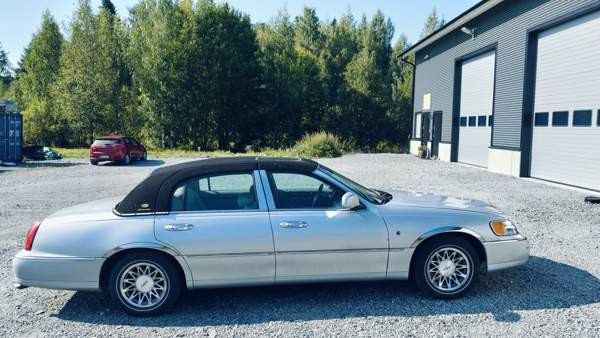 Lincoln Town Car Nokia – foto 4