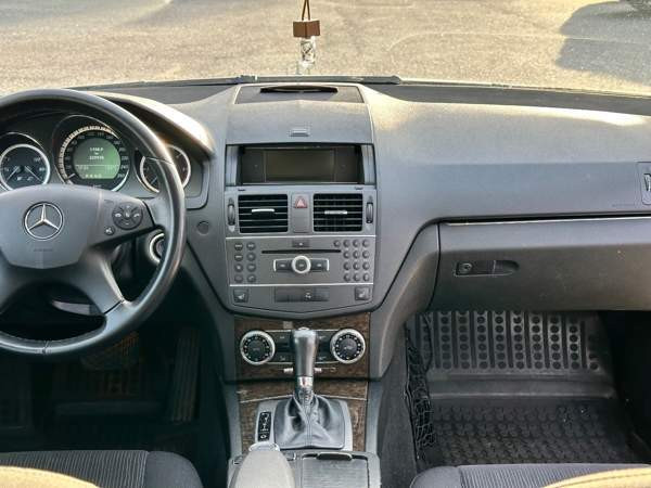 Mercedes-Benz 200 Каяни - изображение 7