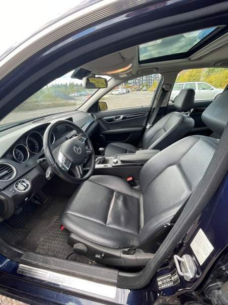 Mercedes-Benz C Вантаа - изображение 4