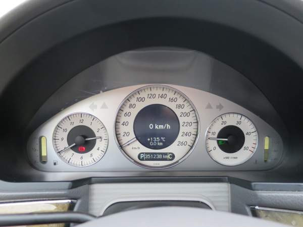 Mercedes-Benz E Нокиа - изображение 6