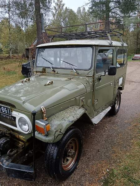 Toyota Land Cruiser Kruunupyy - valokuva 5