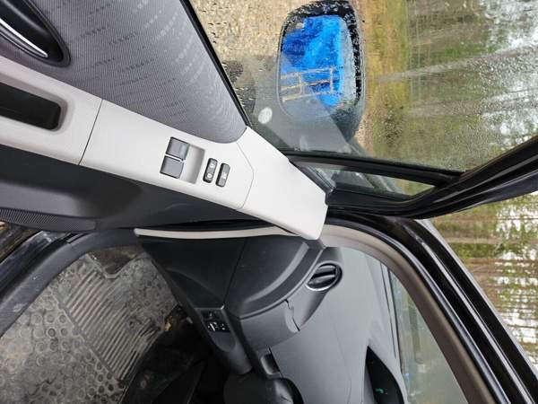 Toyota Yaris Куусамо - изображение 8