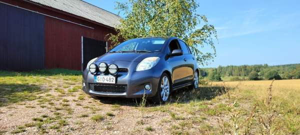 Toyota Yaris Kemiö - изображение 3