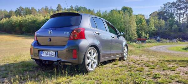 Toyota Yaris Kemiö - изображение 6