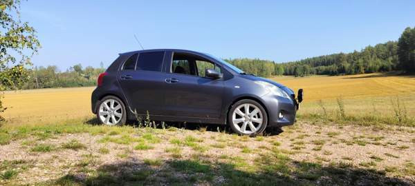 Toyota Yaris Kemiö - изображение 2