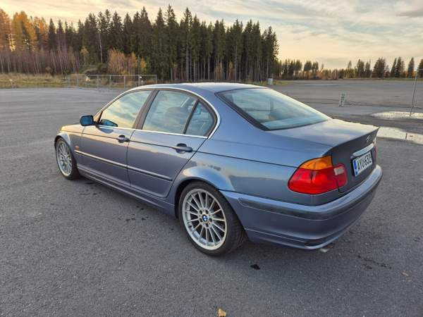 BMW 325 Alavus - valokuva 3