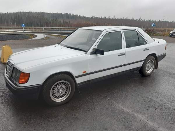 Mercedes-Benz 300 Hämeenkyrö - photo 2