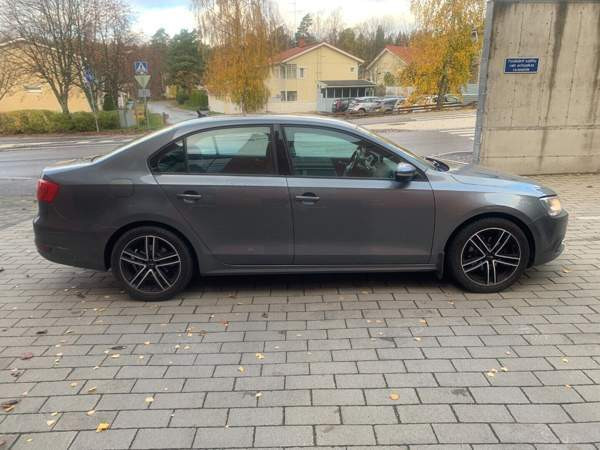 Volkswagen Jetta Helsinki - изображение 5