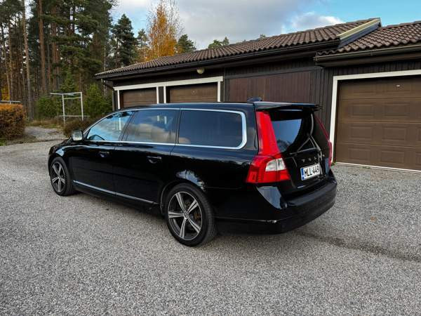 Volvo V70 Mynämäki - valokuva 4