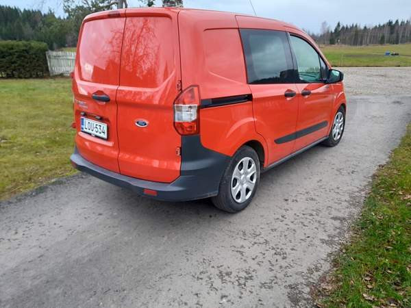 Ford Transit Courier Kaavi – foto 2