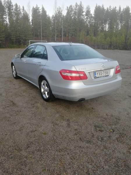 Mercedes-Benz E Luga – foto 4