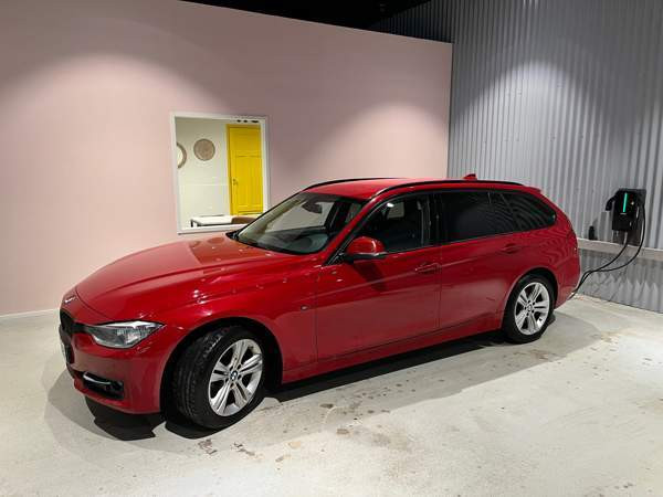 BMW 320 Turtkul - valokuva 3