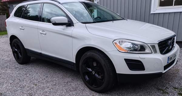 Volvo XC60 Alavus - photo 2