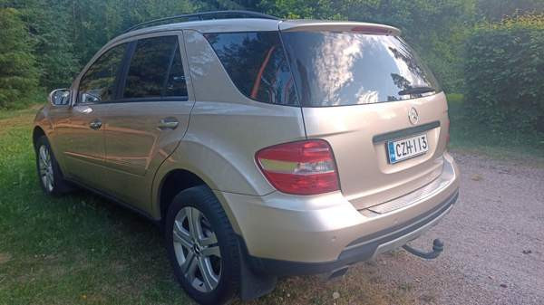 Mercedes-Benz 320 Glebychevo - valokuva 3