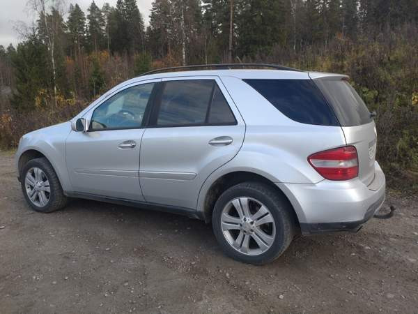 Mercedes-Benz ML Tampere - valokuva 4