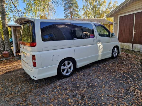 Nissan Elgrand Холлола - изображение 7