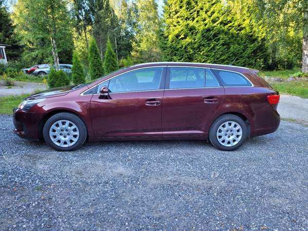 Toyota Avensis Kangasala - valokuva 2