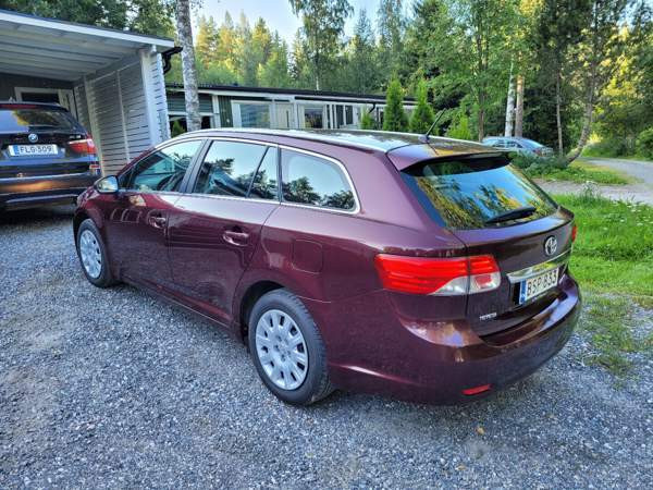 Toyota Avensis Kangasala - valokuva 3