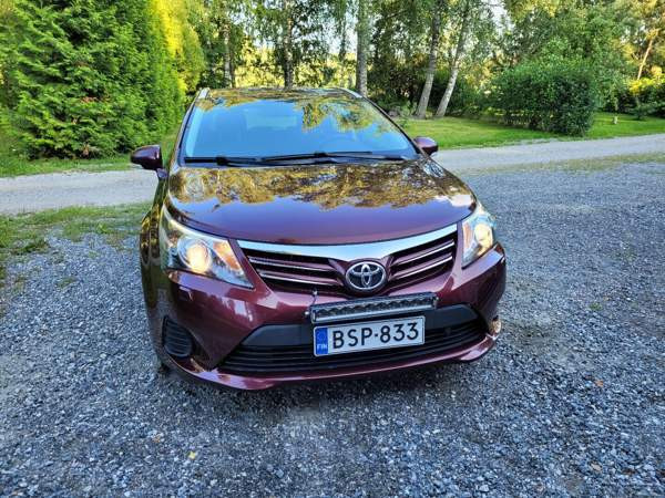 Toyota Avensis Kangasala - valokuva 1