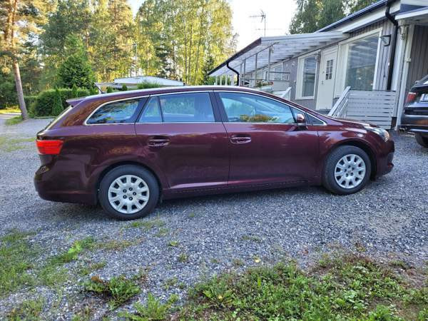 Toyota Avensis Kangasala - valokuva 6