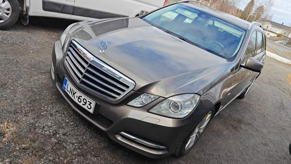 Mercedes-Benz E Tornio - photo 1