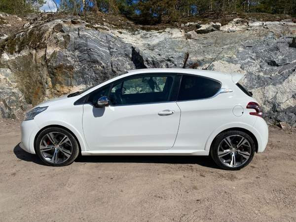Peugeot 208 Sibbo - valokuva 5
