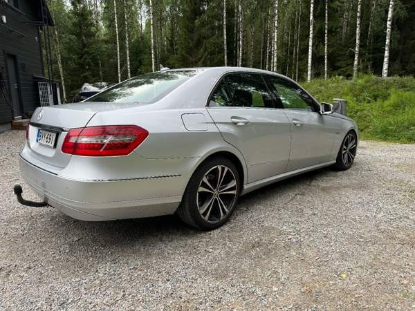 Mercedes-Benz E Keuruu - изображение 4