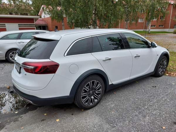 Opel Insignia Kuopio - valokuva 5