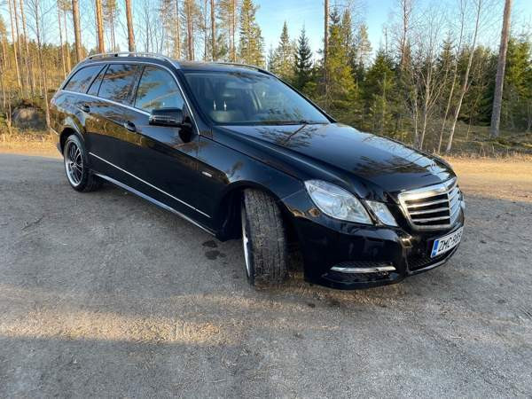 Mercedes-Benz E Pielavesi - valokuva 5