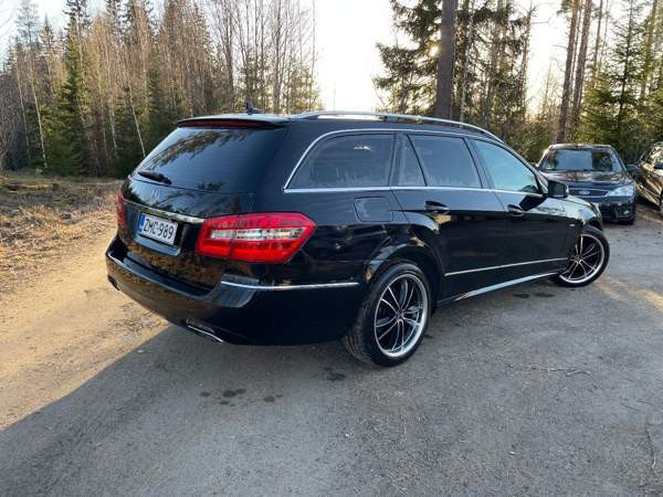 Mercedes-Benz E Pielavesi - valokuva 3